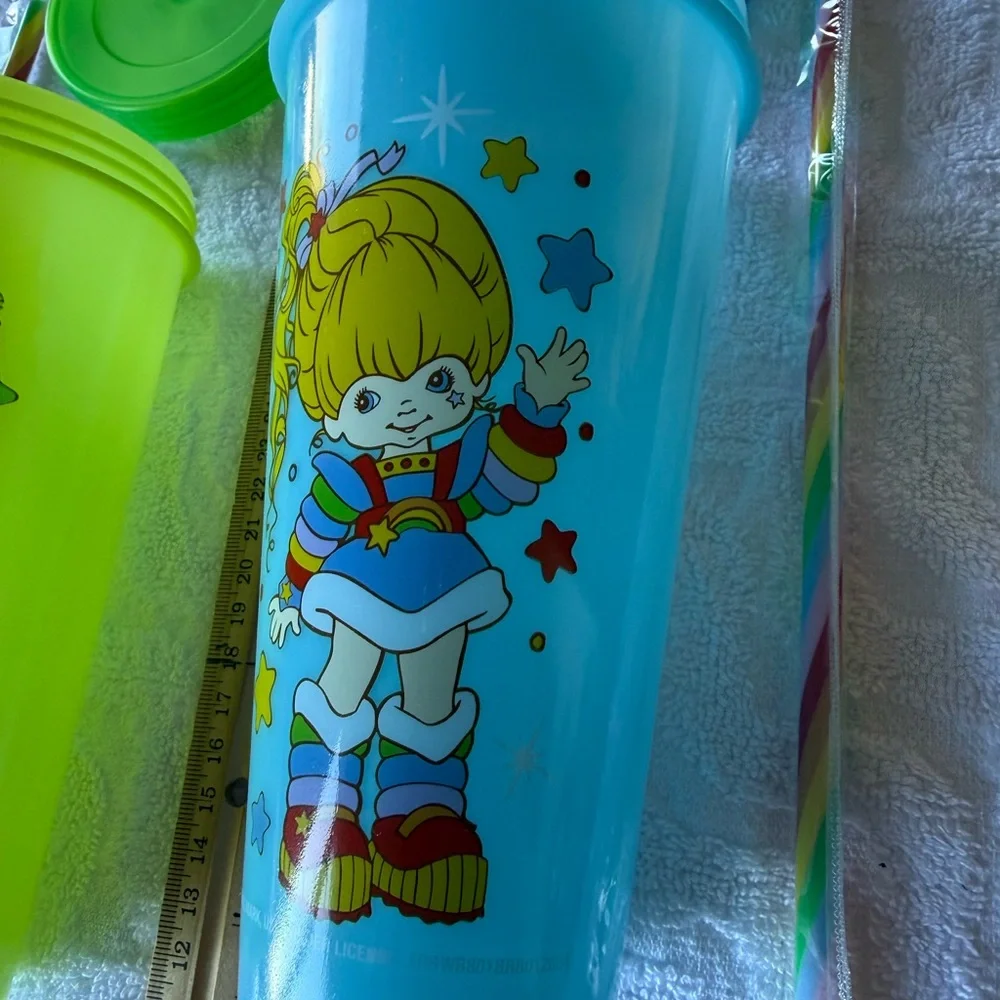 Colorful Character Party Cups Set - Green and Blue